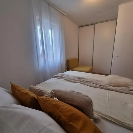 Ferienwohnung App Mira Crikvenica Exterior foto
